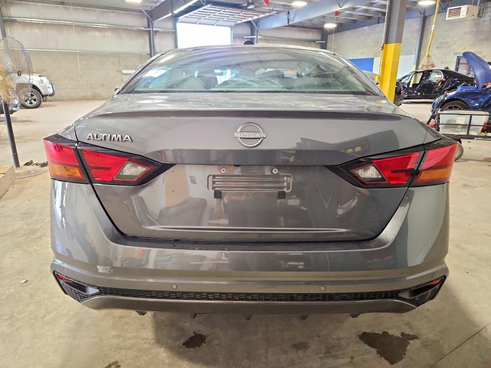 2026 Nissan Altima sv