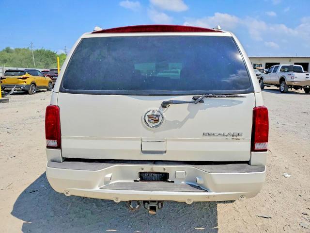 2004 Cadillac Escalade Luxury