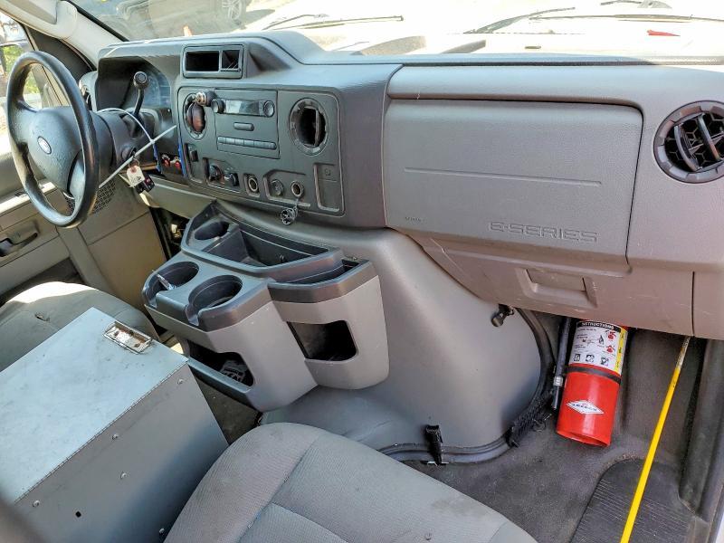 2011 Ford Econoline E250 van