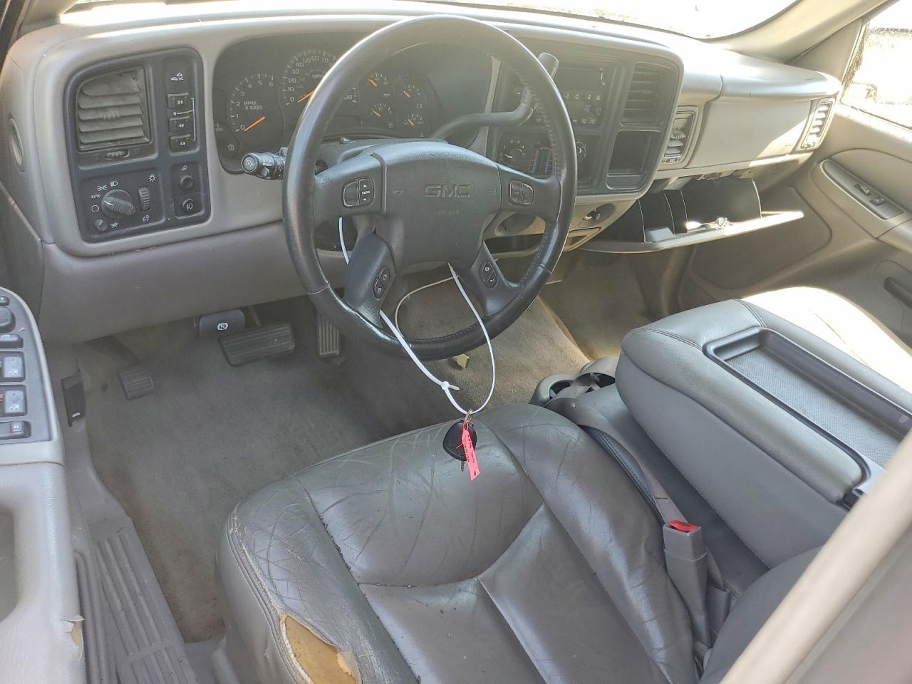 2004 GMC Sierra K2500 Heavy Duty