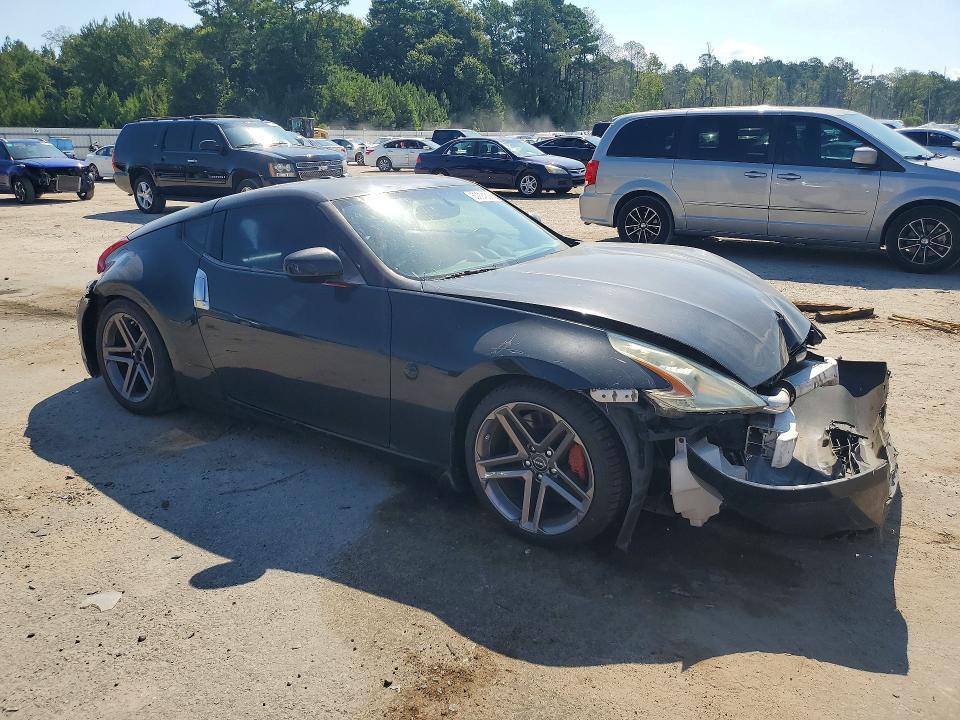 2009 Nissan 370z Base