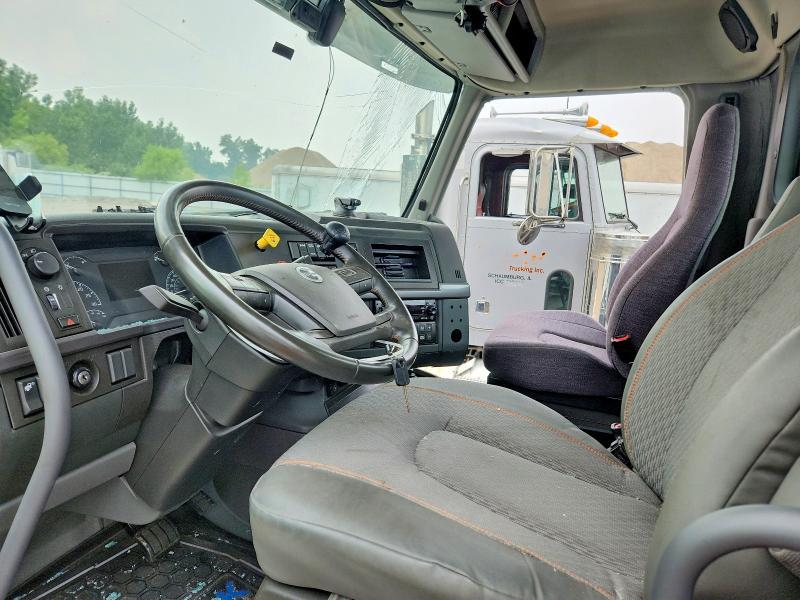 2024 Volvo VN VNL