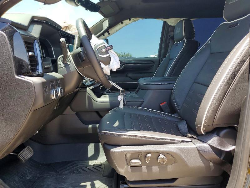 2025 GMC Sierra K2500 AT4X