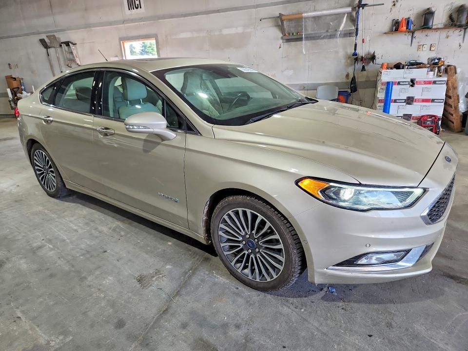 2017 Ford Fusion Titanium hev