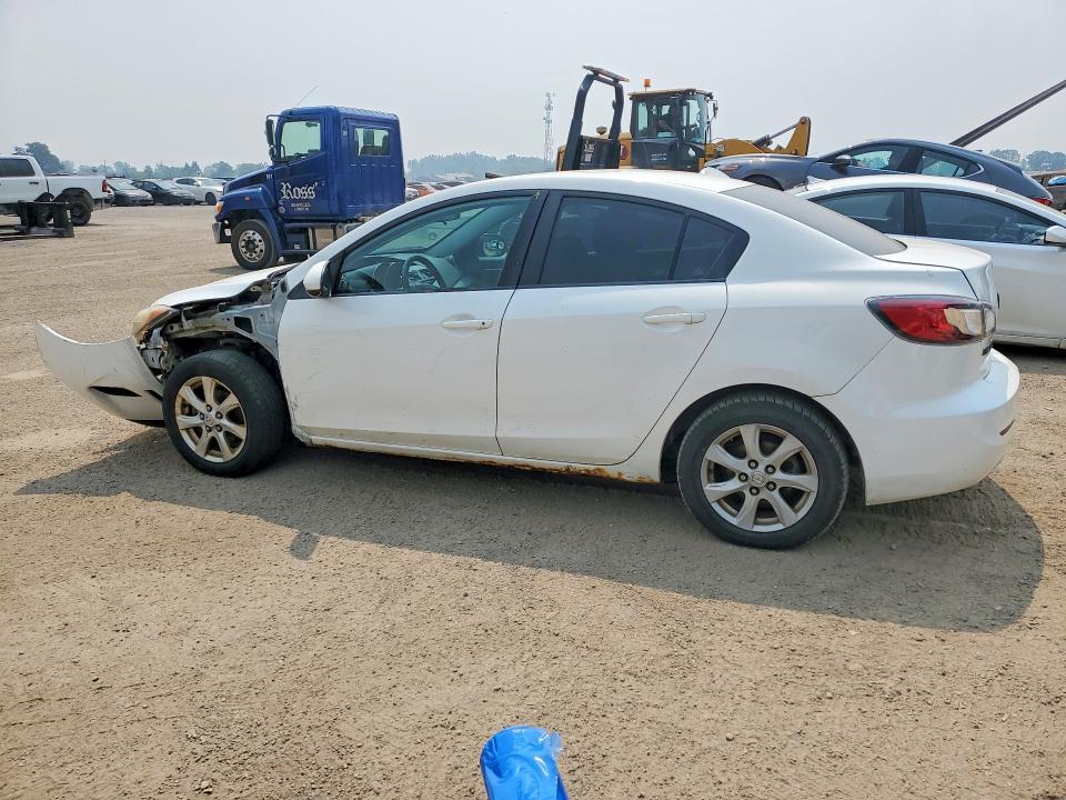 2013 Mazda 3 I