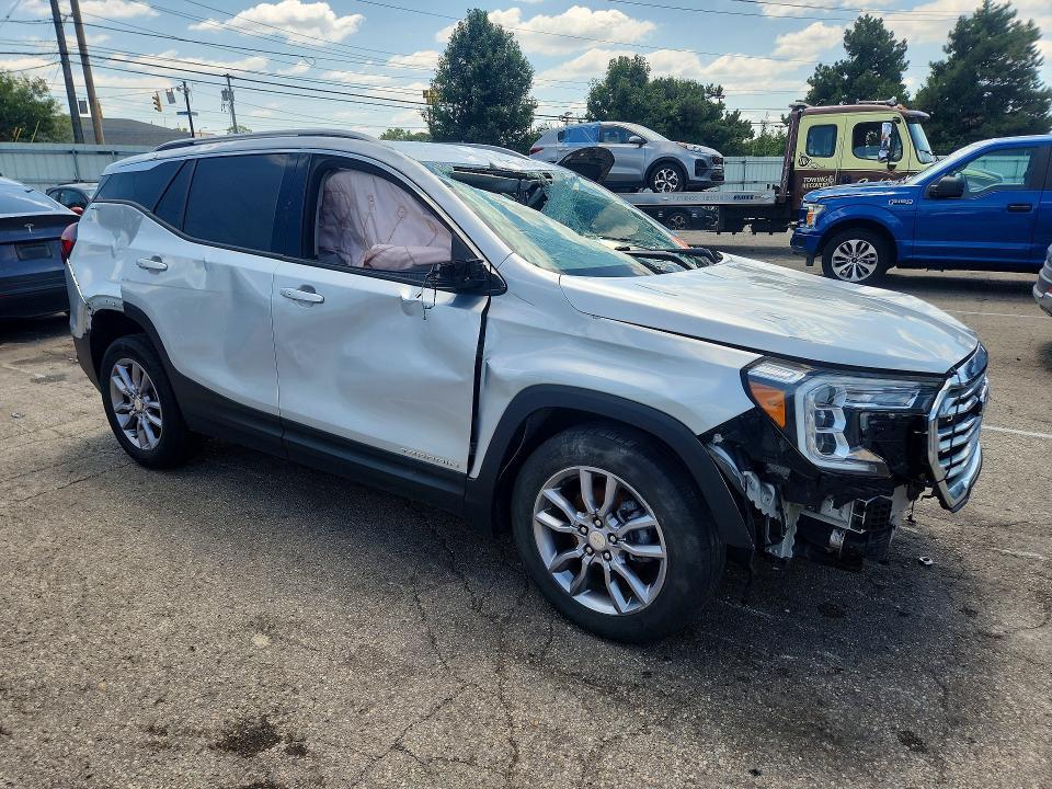 2022 GMC Terrain slt