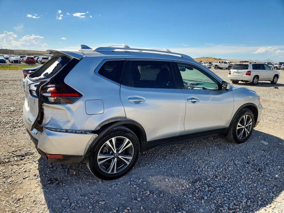 2019 Nissan Rogue sv