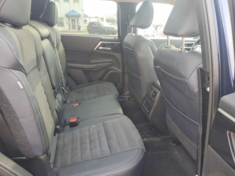2025 Mitsubishi Outlander se
