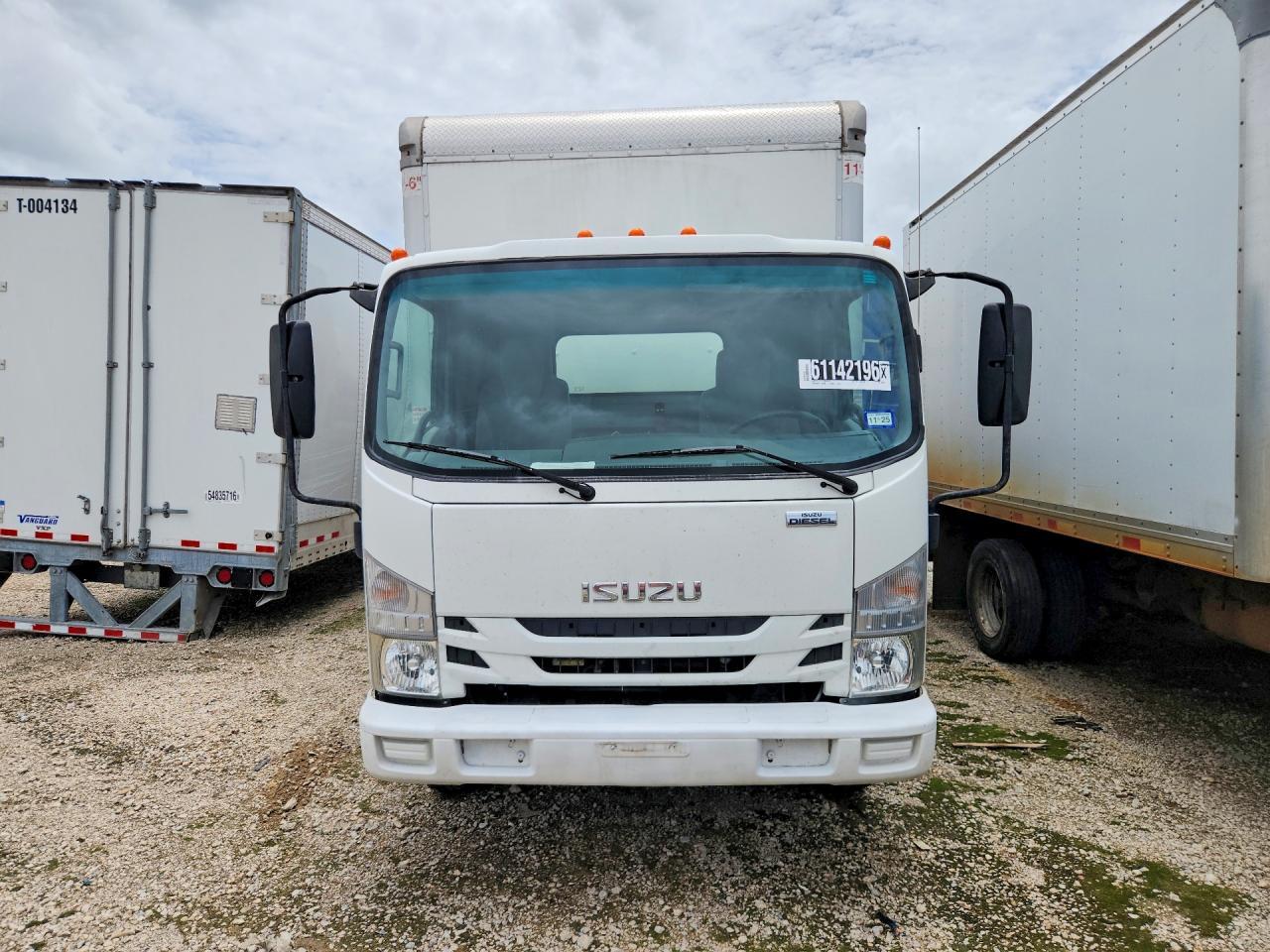 2019 Isuzu NPR XD BOX Truck