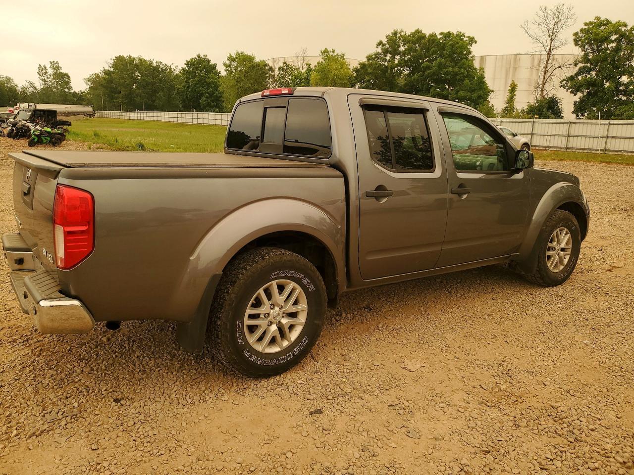 2016 Nissan Frontier SV