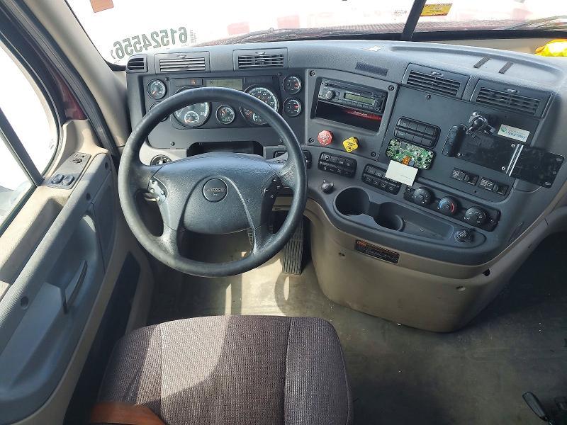 2016 Freightliner Cascadia 125 Semi Truck