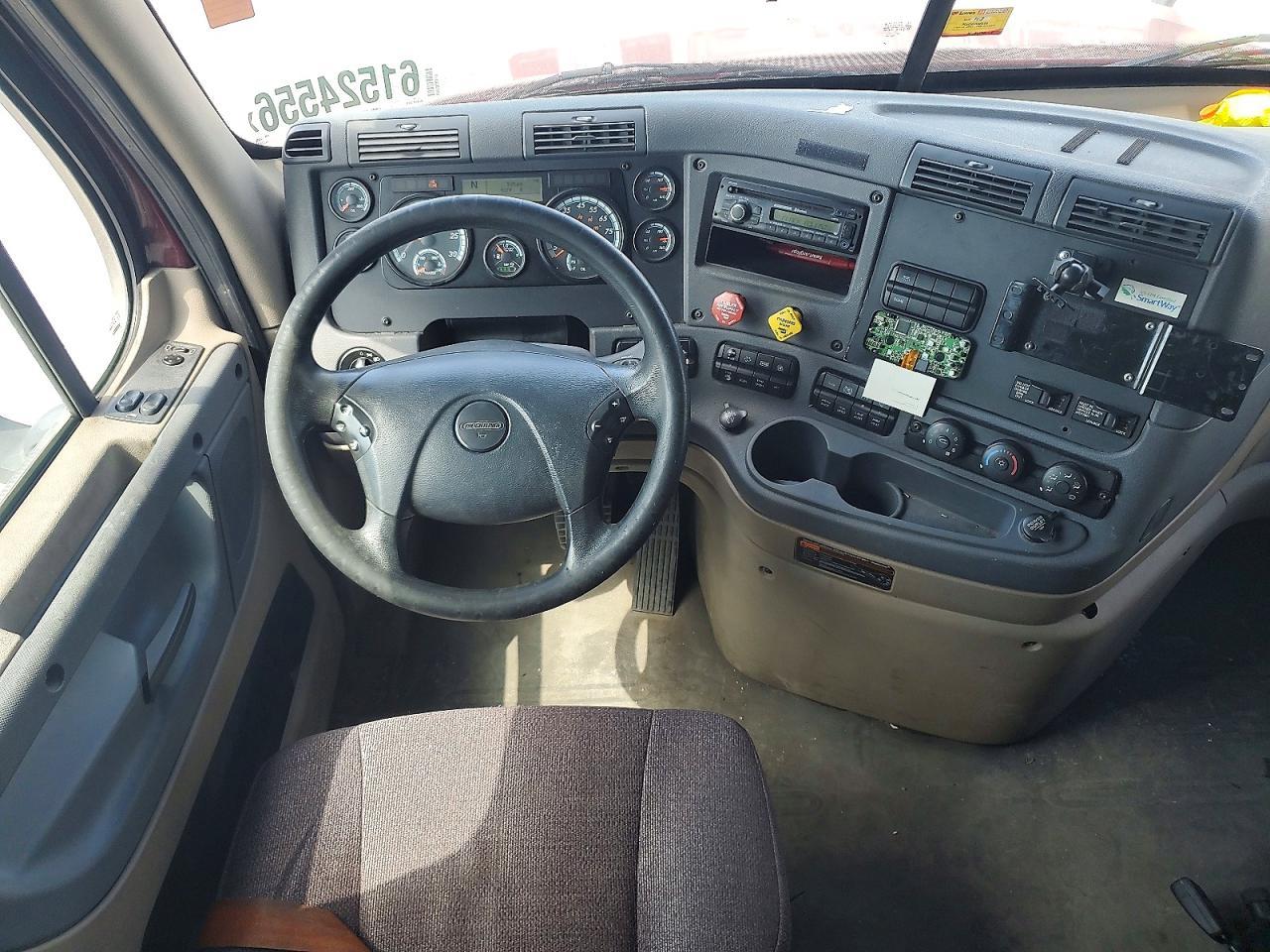 2016 Freightliner Cascadia 125 Semi Truck