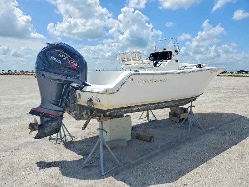 2017 Sportsman 211-Boat