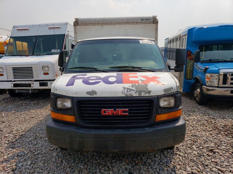 2012 GMC Savana BOX Truck