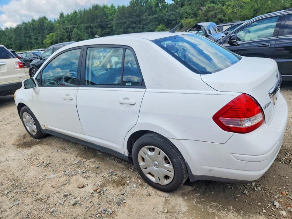 2010 Nissan Versa 1.8 s