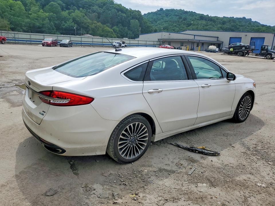 2017 Ford Fusion se