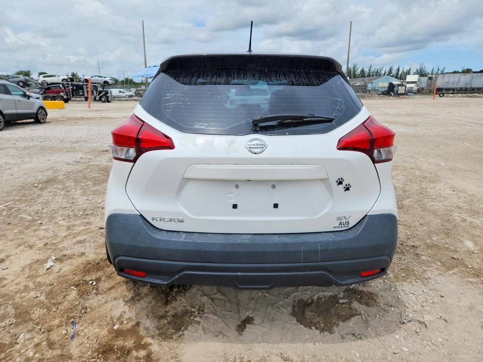 2019 Nissan Kicks sv