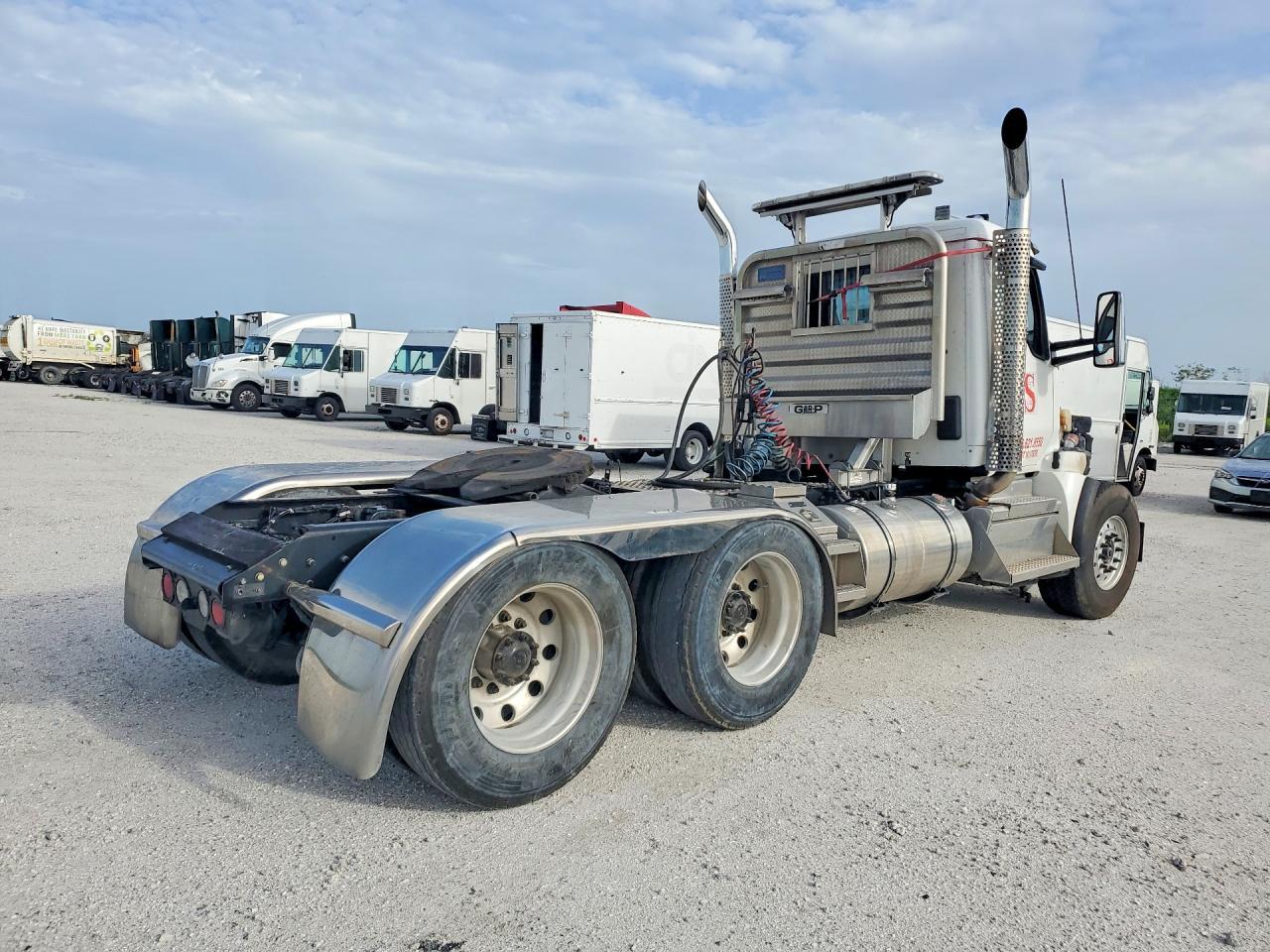 2022 Kenworth T880 Semi Truck