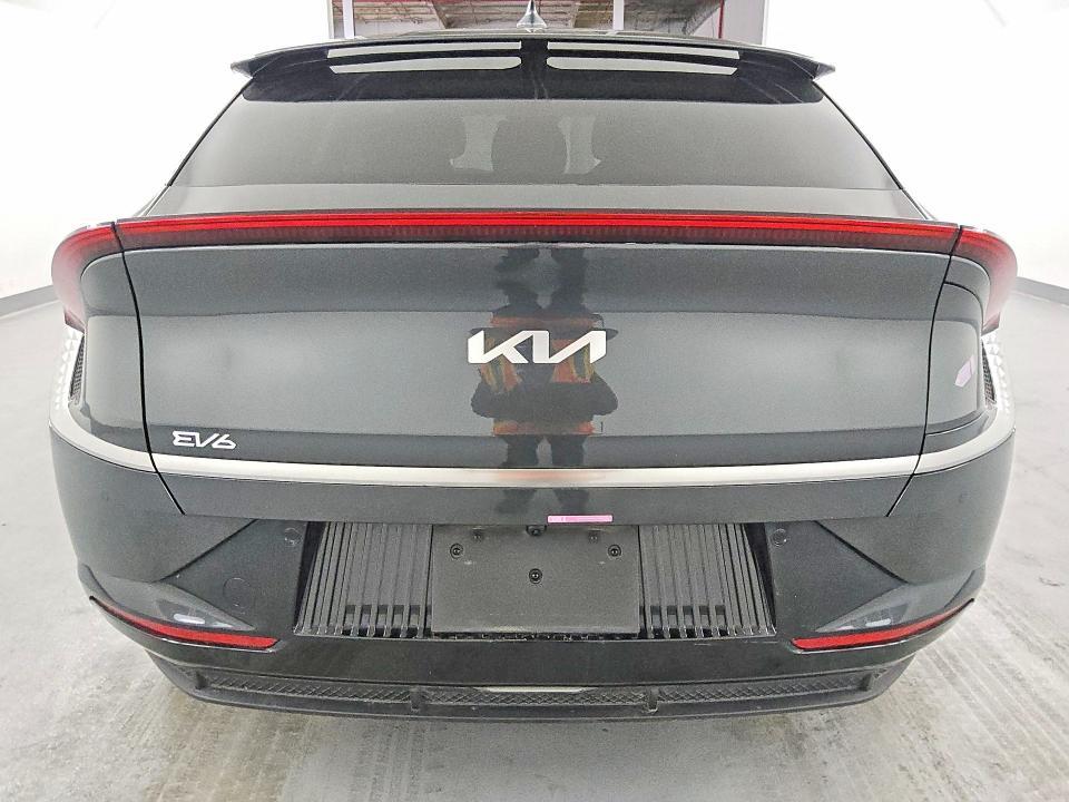 2024 KIA EV6 Wind