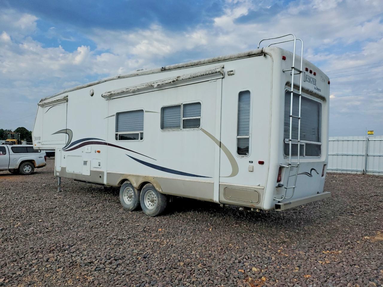 2002 Jayco Jay 2002 Jayco Designer Camper