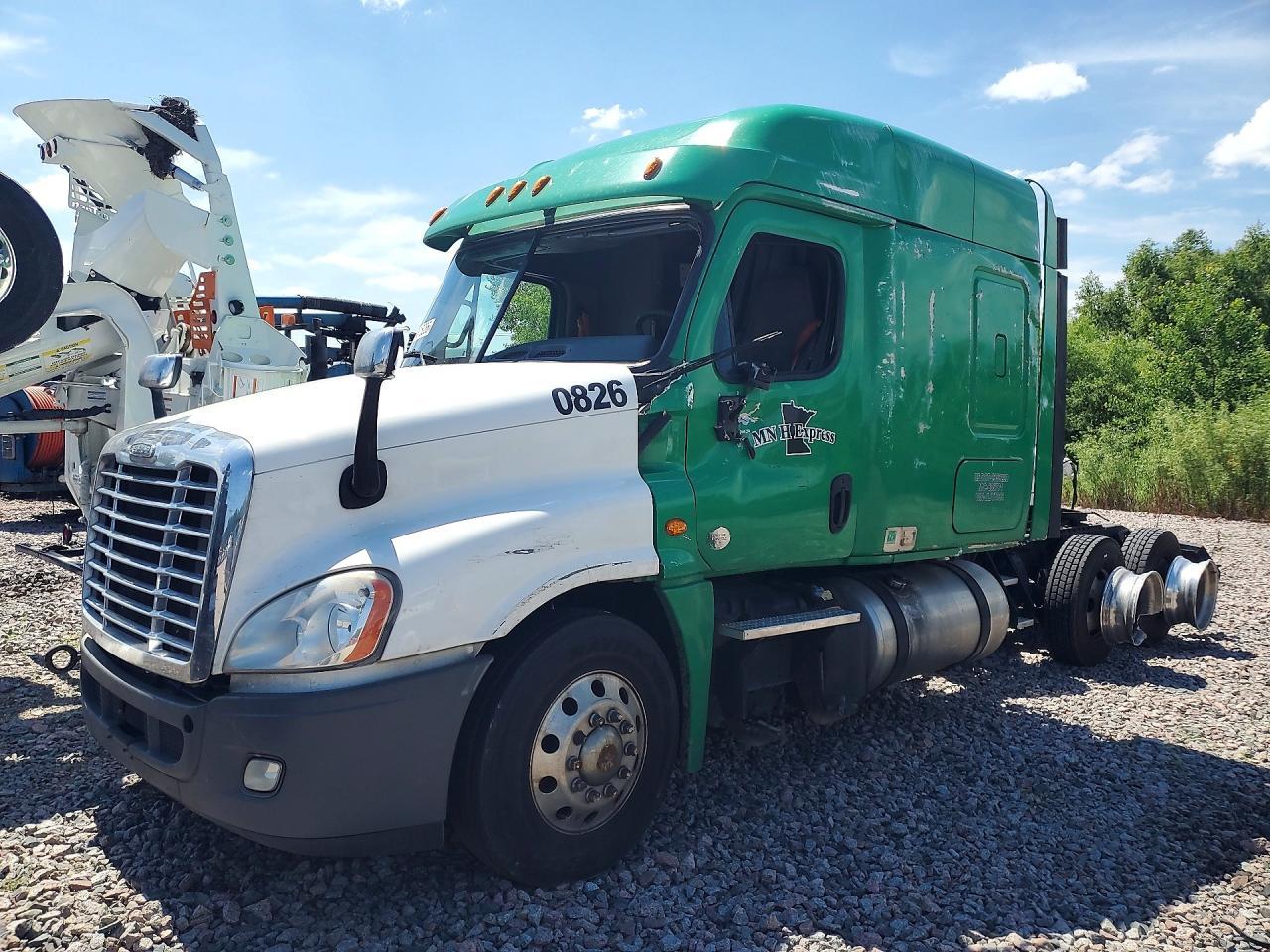 2018 Freightliner Cascadia 125 Semi Truck