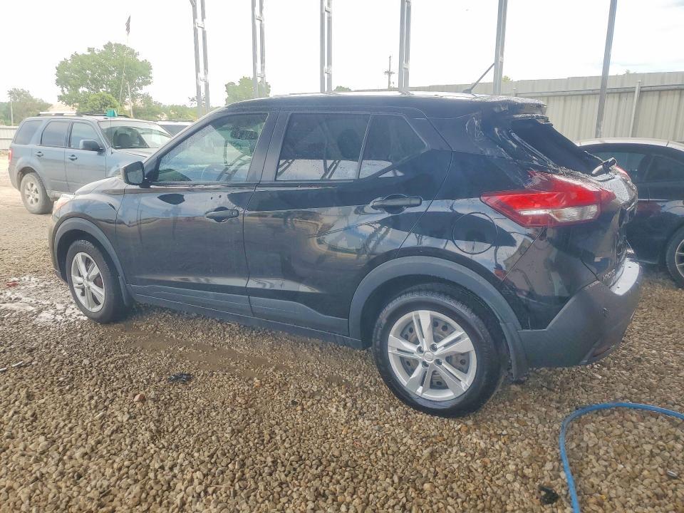 2020 Nissan Kicks s