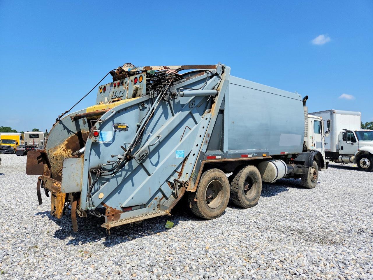 2007 Mack MR600 Refuse Truck