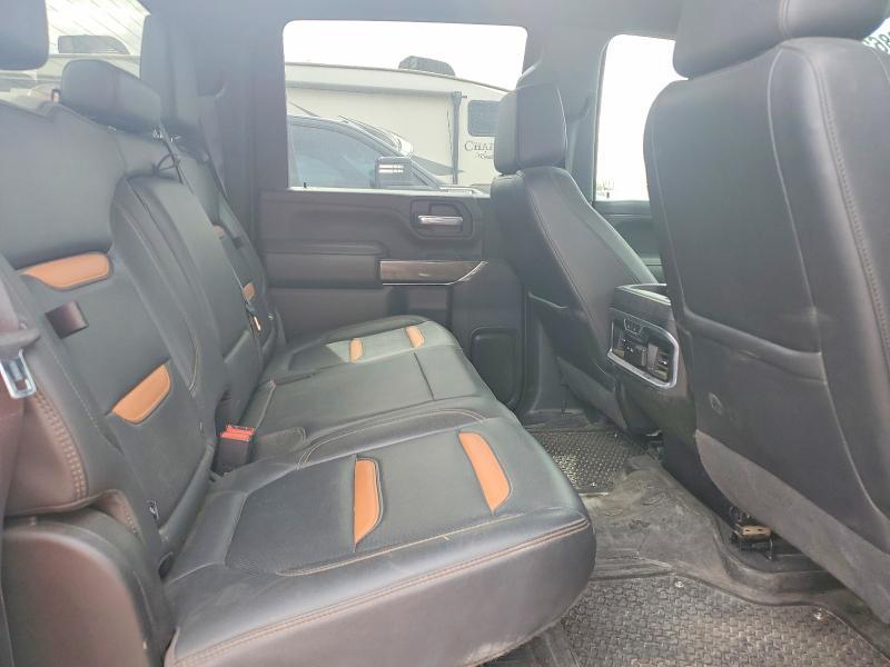 2021 GMC Sierra K2500 AT4