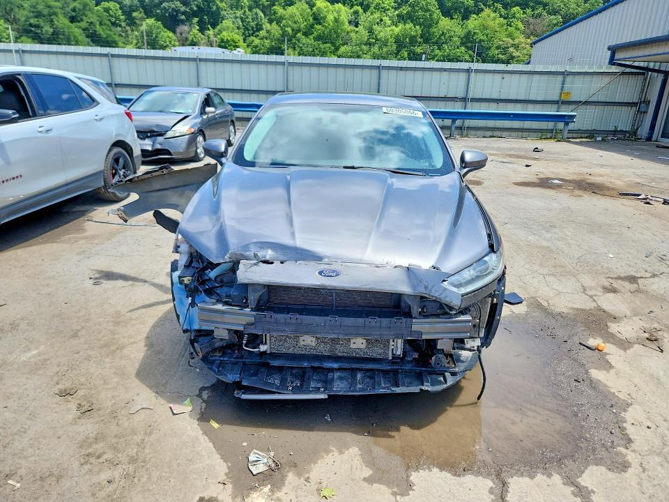 2013 Ford Fusion s