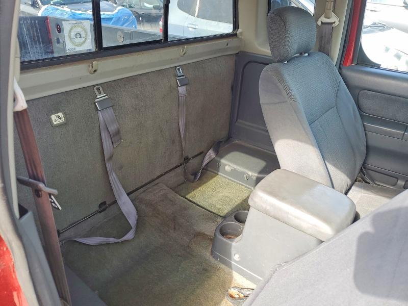 2001 Nissan Frontier XE