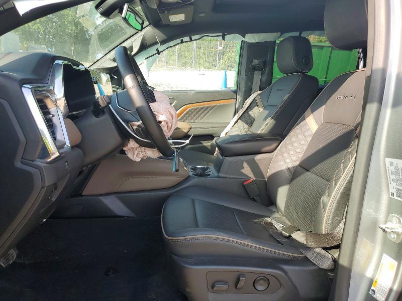 2024 GMC Canyon Denali