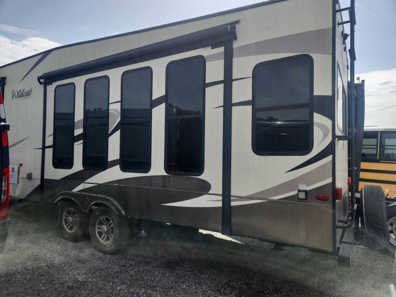 2017 Wildcat By Forest Ri Fifth Wheel Series