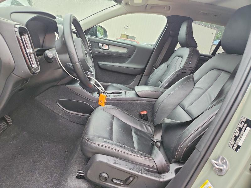 2024 Volvo Xc40 Core