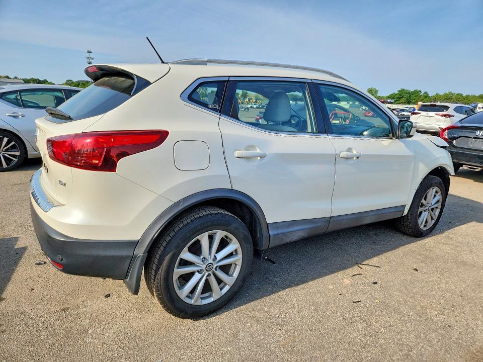2019 Nissan Rogue Sport sv