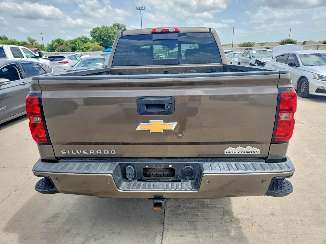 2014 Chevrolet Silverado C1500 High Country