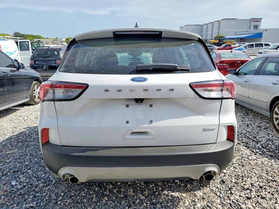 2020 Ford Escape s
