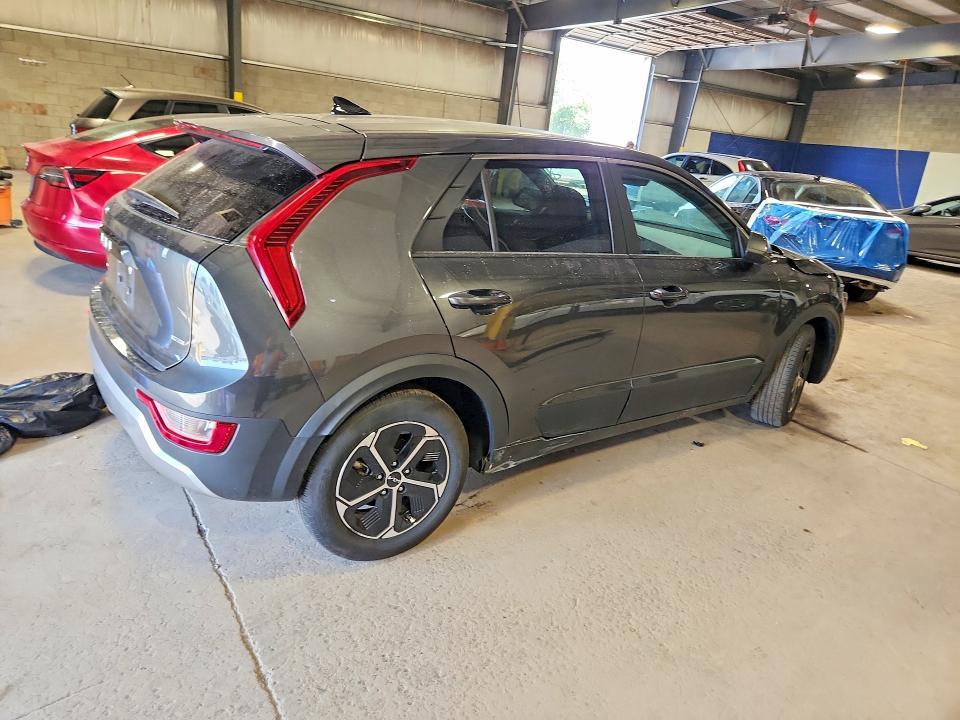 2026 KIA Niro lx