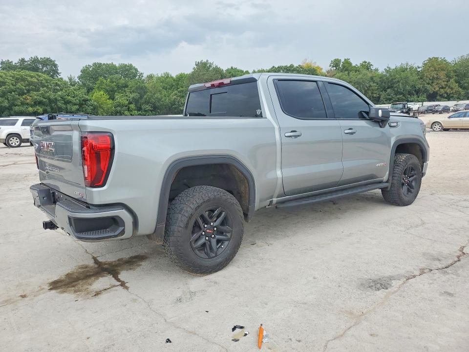 2025 GMC Sierra K1500 AT4