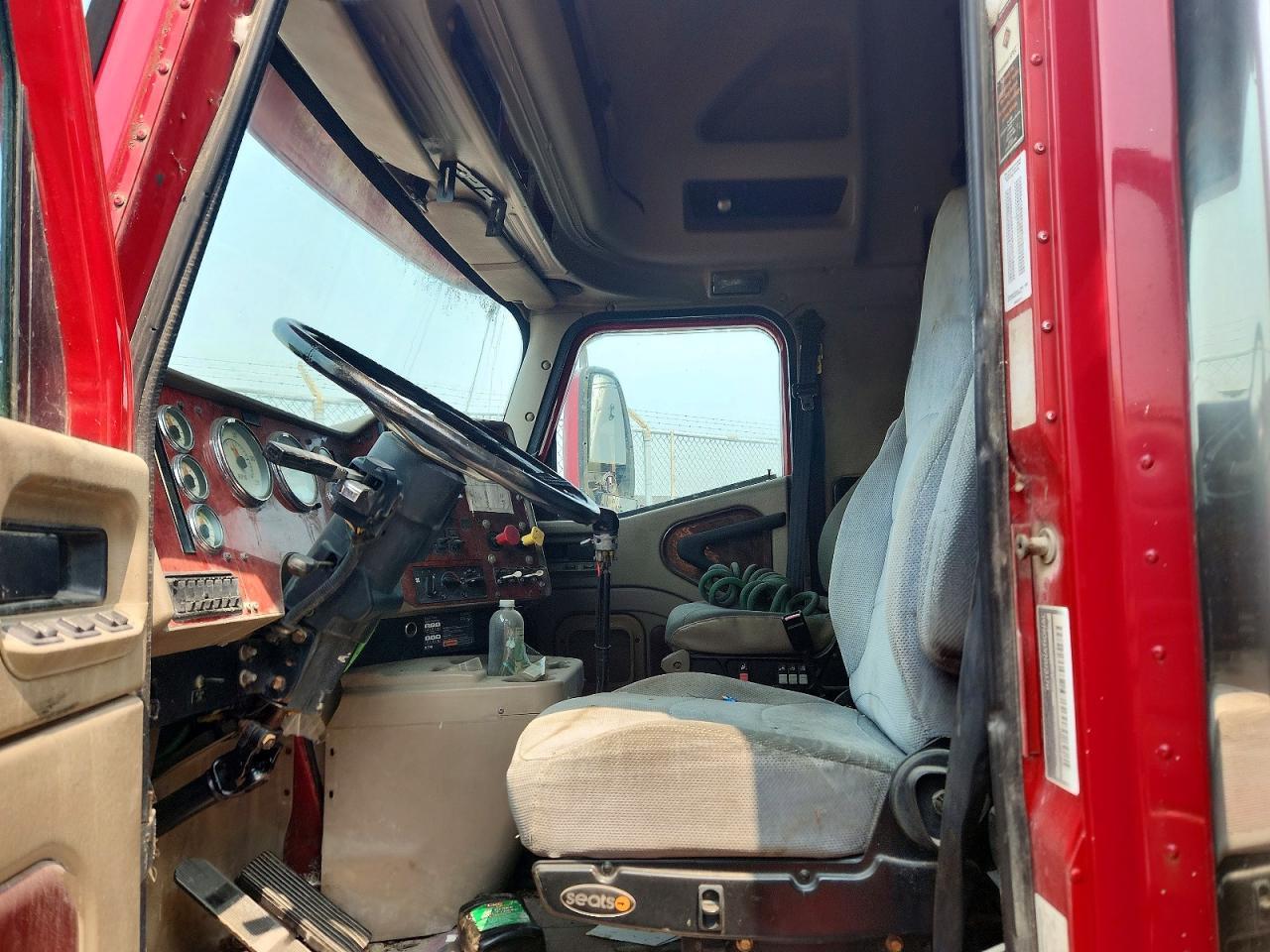 2004 International 9400 9400I