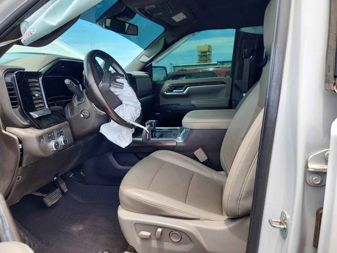 2023 GMC Sierra K1500 SLT