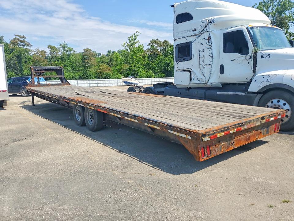 2022 Raw Maxx Trailers
