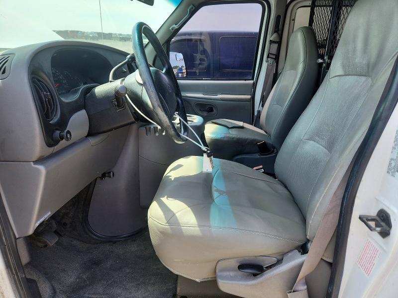 2000 Ford Econoline E150 van