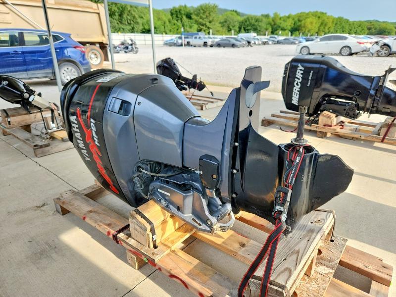 2003 YAM Boat