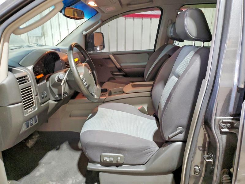 2004 Nissan Titan XE/SE/LE