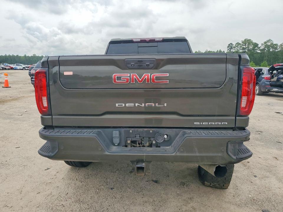 2022 GMC Sierra K2500 Denali