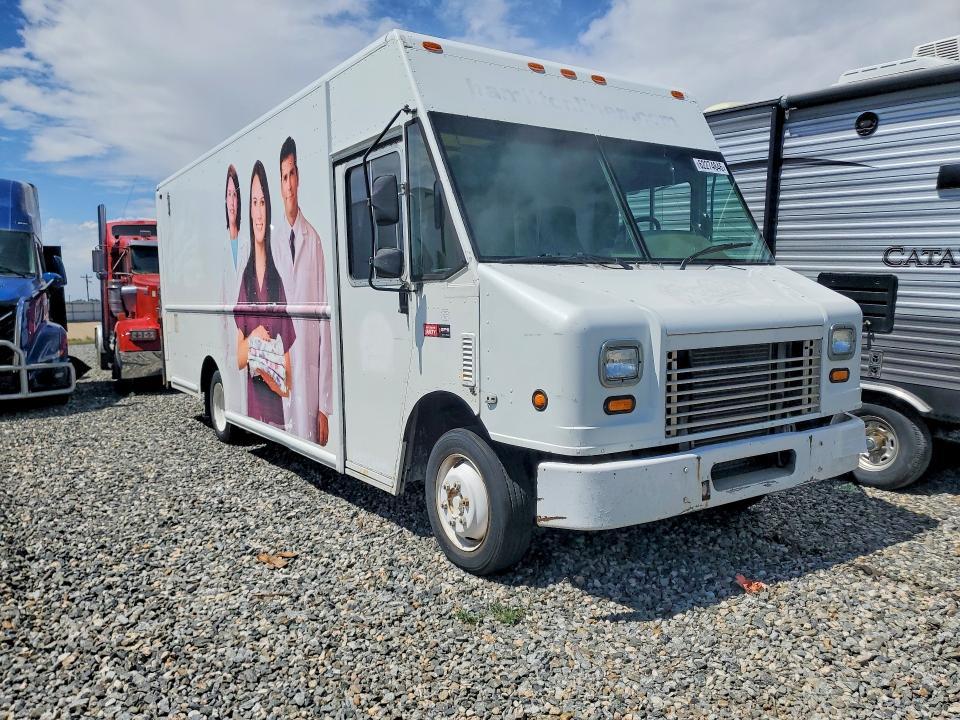 2008 Frht - Freightliner 2008 Freightliner MT45G Chassis Delivery Truck