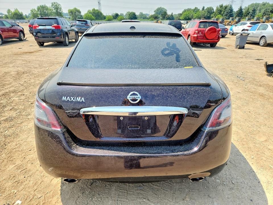 2012 Nissan Maxima s