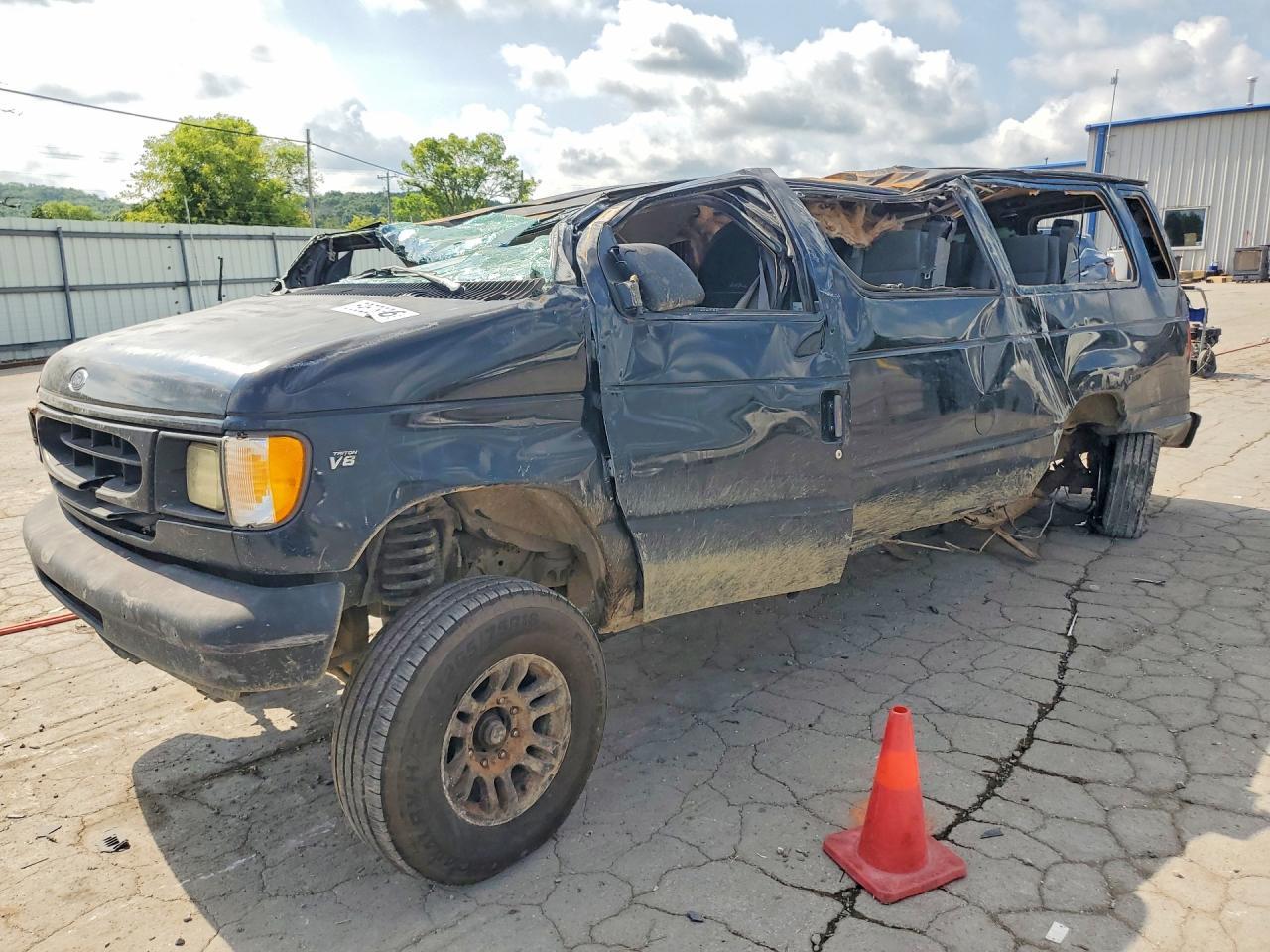 1999 Ford Econoline E350 Super Duty Wagon
