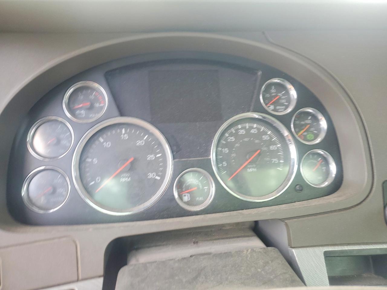2016 Kenworth Construction T680