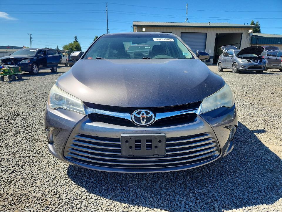 2015 Toyota Camry le